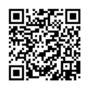 叶楚和晴文婷隔得远远的就能见到二维码生成