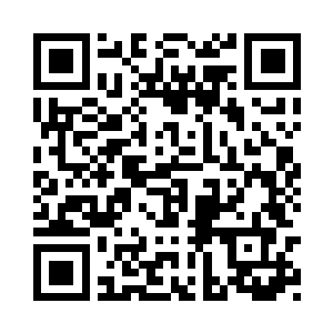 叶烁用一种舒适的姿势躺在沙发上二维码生成