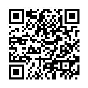叶玥怔怔的望着眼前并肩而立的两个人二维码生成