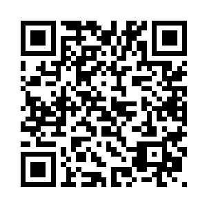 叶莲娜和蛇眼都背着沉重的狙击枪二维码生成