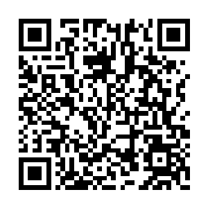 同一个点上一连受到不停顿的几十下规矩的极大二维码生成