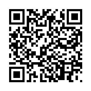 同去的那几个人都在偷偷看我们这边二维码生成