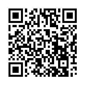 同时他在门口也布置了三个小型的连环阵二维码生成
