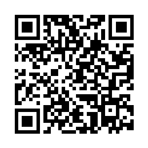 同时他左手一亮一把红色战刀出现二维码生成