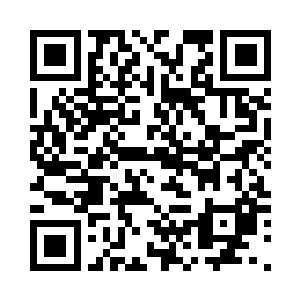 同样坐在贵宾包厢内的两名羊家长老二维码生成