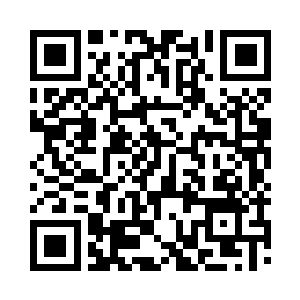 同样把以剑抵抗的夏瑞泽砸到了障壁那里二维码生成