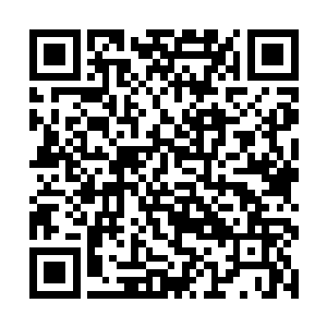后来他就开始了出租车司机的生活……后来他跟我说二维码生成