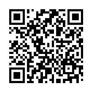 后面的黑人哥们才冷静地抽出长矛标枪二维码生成