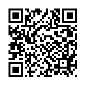 向两人表演了一下完美的回身旋踢二维码生成