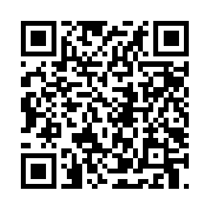 向左侧移动37毫米的同时逆时针旋转36二维码生成