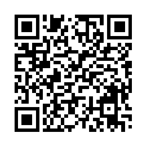 吓得连忙将那圆石放在一旁的桌子上二维码生成