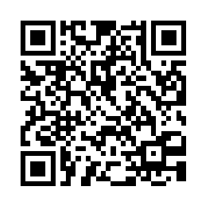 君少一边说话一边用手指戳着苏小爱的背二维码生成