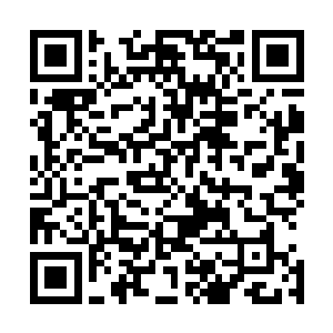 听到青云这话立刻扬起那泪痕交错黑瘦黑瘦的脸对青云问道二维码生成