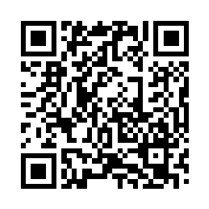 听得柳太傅介绍刘萱立刻向柳枝明行礼二维码生成