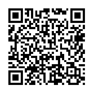 听着广播里播放着林烽深情款款念出来的这一首二维码生成