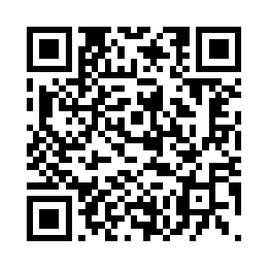 吴飞灵脸上露出一副可怜兮兮的表情二维码生成