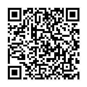 周允晟提出想在高尔夫球场里逛一逛的时候她同意了二维码生成