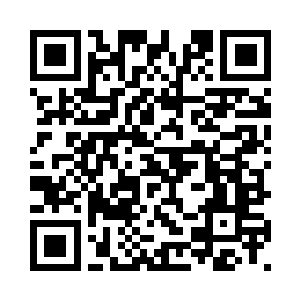 周允晟见他目光总往身穿男式猎装二维码生成