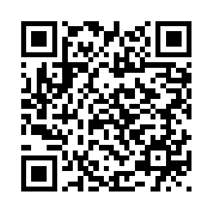 周围众人都莫名其妙的看着这一幕二维码生成