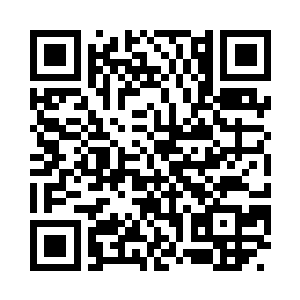 周围汹涌而来的猩飓风没有对他产生任何影响二维码生成