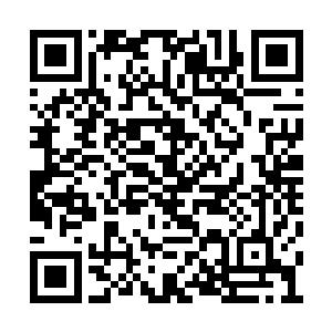 周围的几个人脸上的表情顿时也一下子僵了下来二维码生成