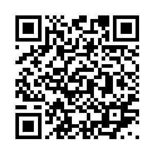 周围那十个人的攻击也全都打在了夏天的身上二维码生成