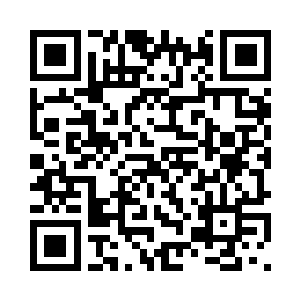 周子媚一剑拍飞了周浩手中的长剑二维码生成