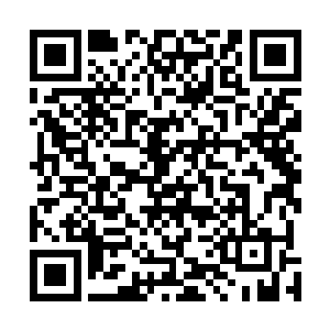 周晓莉已经睡眼惺忪的带着顾倩他们四人站在了宾馆门口二维码生成