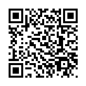 周舟正在拦住一个朝公司里闯的美女二维码生成