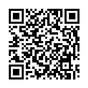 和几个少年一起向那三头巨狼追了过去二维码生成