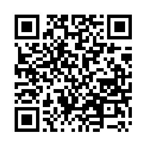 和我并排而站看着堂上的我爷爷和秀儿的爷爷二维码生成