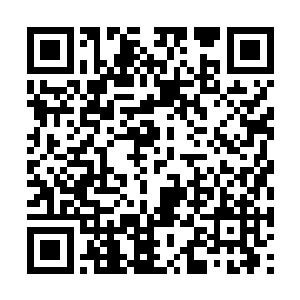 唐刚豪仿佛感觉到两股飓风从自己的身边席卷而过二维码生成