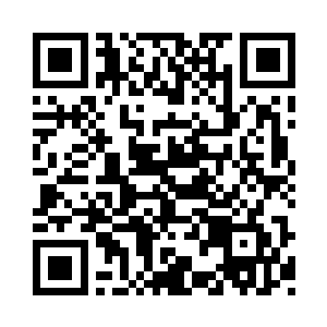 唐慕馨直接就把前面的亮银俩字换成了败家二维码生成
