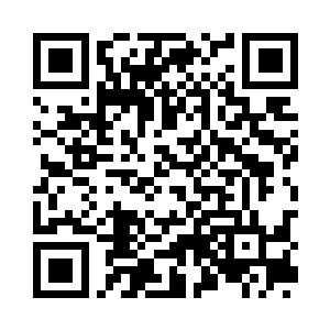 唯有慕容云乱与其身后的五位护法还在支撑二维码生成