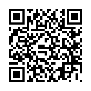 嘴角上那抹邪恶的笑不断蔓延至眉梢二维码生成