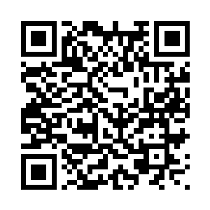 嘴角的弧度就是抑制不住的上翘着二维码生成