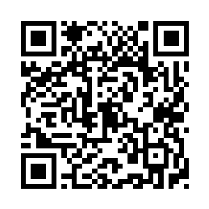 噔噔蹬蹬的就上了楼梯来到四楼自己的房间二维码生成