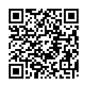 回天舰队主帅宋不归一直在登舰口低头恭候二维码生成