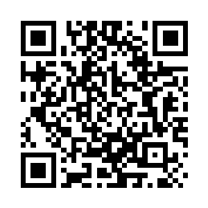 回头看了眼站在身旁的金漫征求意见二维码生成