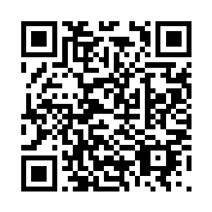 因为他嗅到了她发丝间淡淡的油烟味二维码生成