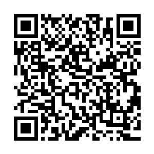 因为他忽然感觉到四周的空间莫名地出现一种被隔绝开来的状态二维码生成