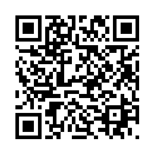 因为冰花雪峰的人使用的是冰花飞舞二维码生成