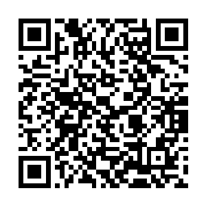 因为博柏利目前的首席执行官就是一直在强调着传统二维码生成