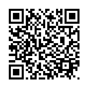 因为她就是一个典型的逆转时间的人二维码生成