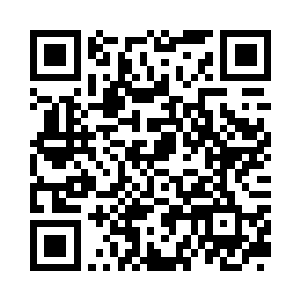 因为她看到了那两个躺在地上的武修二维码生成