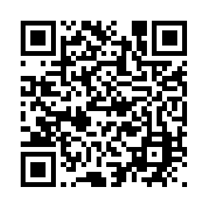 因为施展了隐遁之术就凑到人家两人的旁边二维码生成