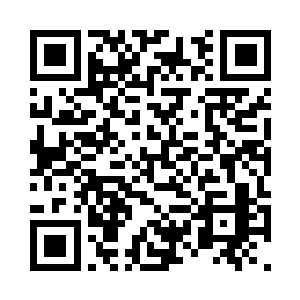 因为杜德卡他们摊开来的地图跟情报二维码生成