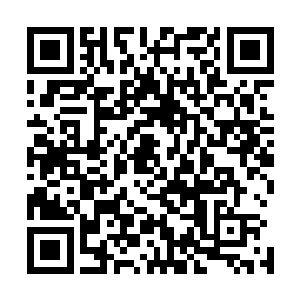 因为没有男人会对一个腆着大肚子满脸大胡子的家伙感兴趣二维码生成