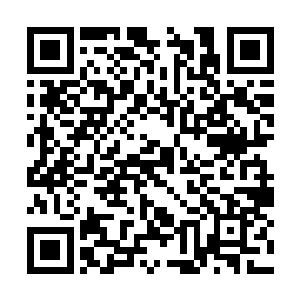 因此三个人选择了一个合适的高度在这个地方飞行二维码生成