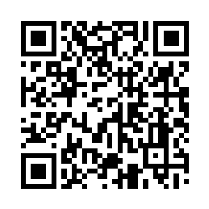 圆框眼镜后面是一双充满着睿智的眼眸二维码生成